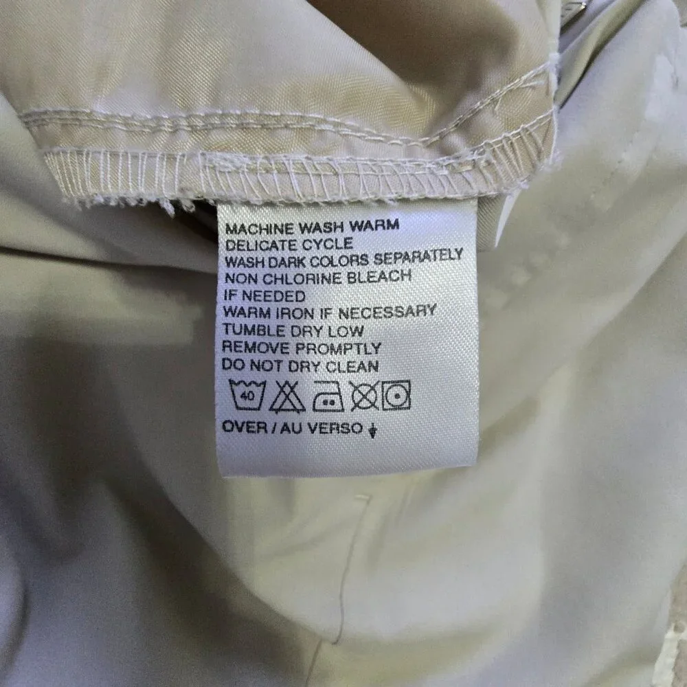 Set of 2 Liz Claiborne Women's Golf Shorts Beige & Navy Flat Front Size 12 - Picture 13 of 13